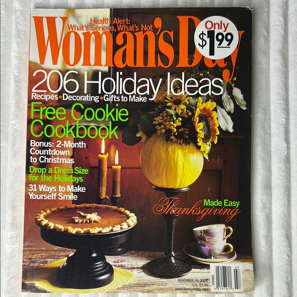 🎃 Free w/  Purchase 
November 2004 Woman's Day Magazine Holiday Edition